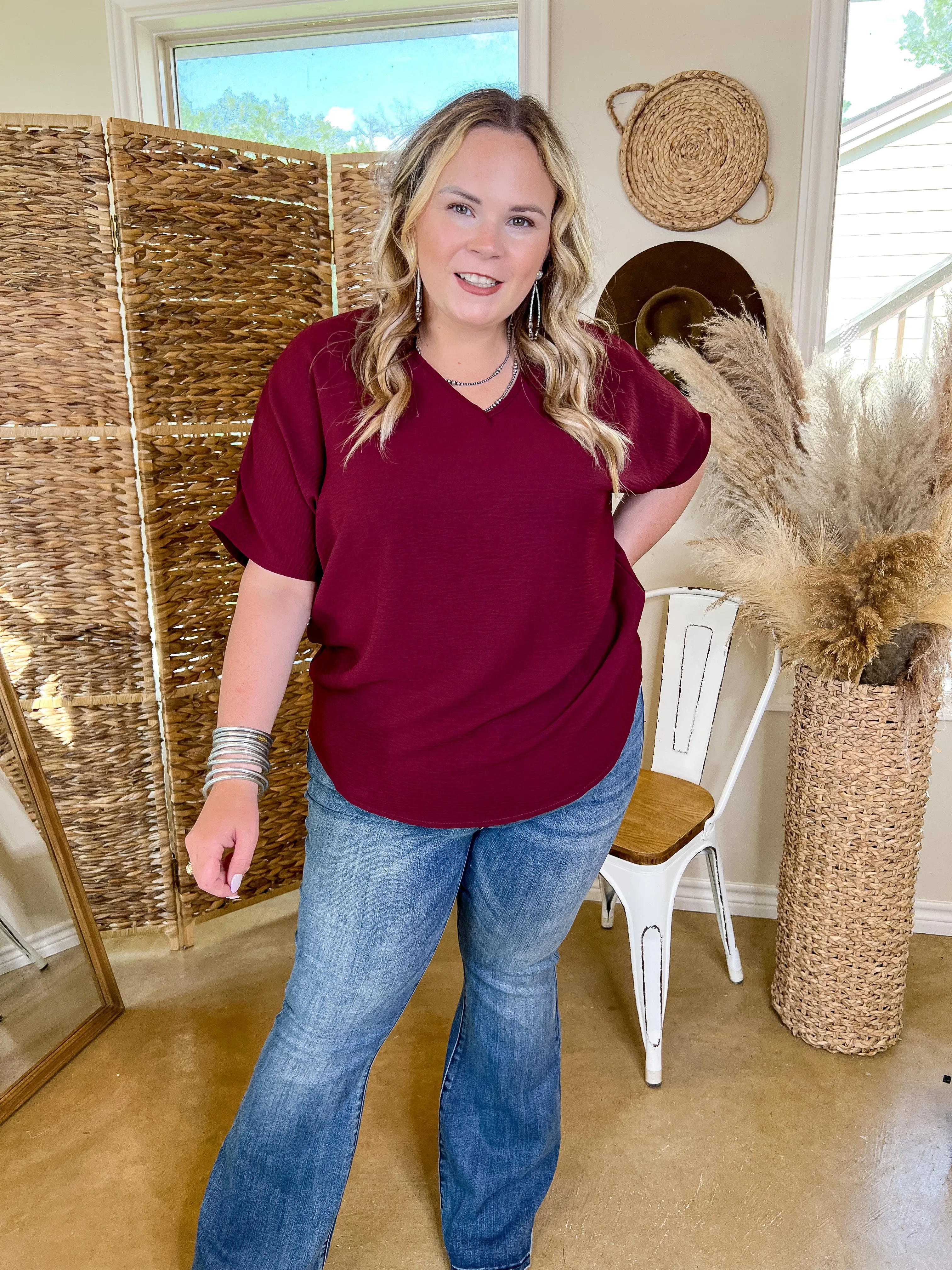 Lovely Dear V Neck Short Sleeve Solid Top in Maroon